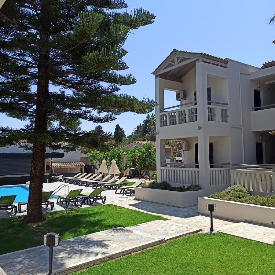 تسيليفي Trianon Studios المظهر الخارجي الصورة