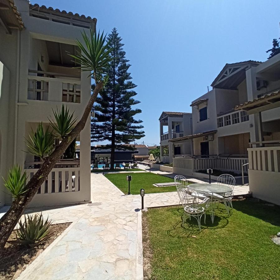 تسيليفي Trianon Studios المظهر الخارجي الصورة